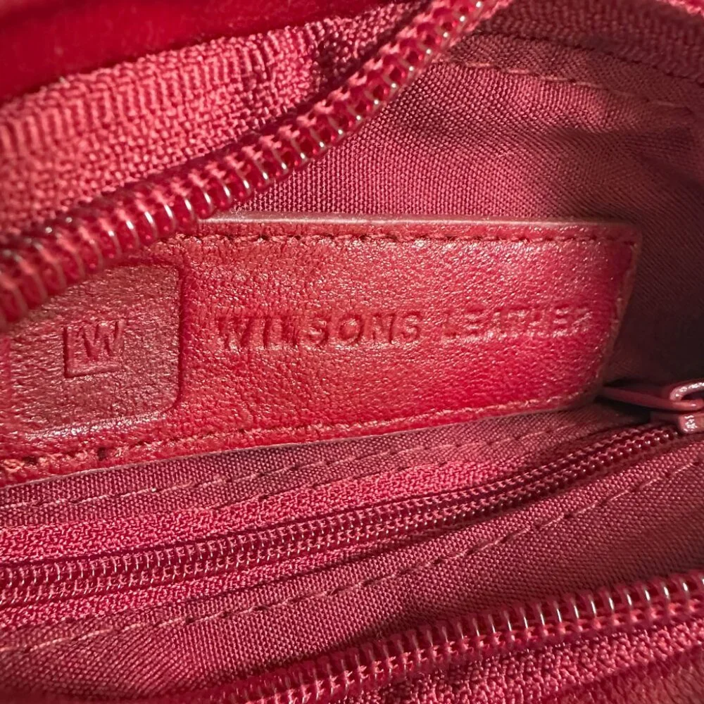 Vintage Wilsons Red Leather Wristlet Clutch Pebbled Quilted Compact Y2K 00s Chic